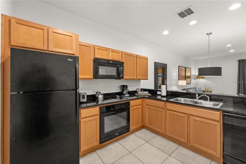 Adosado en venta en Kissimmee, Florida, 3 dormitorios, 136.57 m2 № 1911667 - foto 2