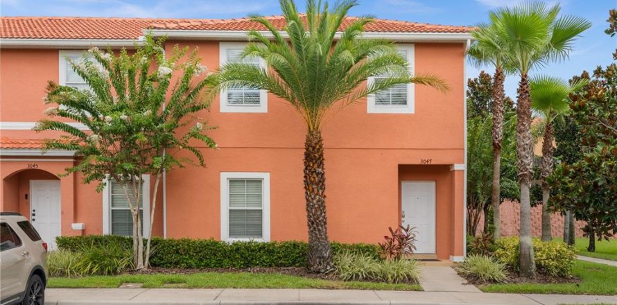 Adosado en Kissimmee, Florida 3 dormitorios, 136.57 m2 № 1911667