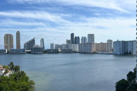 Condo in Aventura, Florida, 3 bedrooms  № 1968585 - photo 9