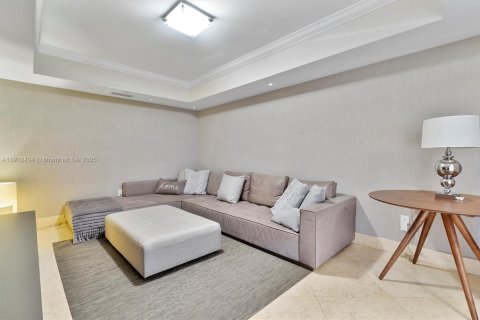 Condo in Aventura, Florida, 3 bedrooms  № 1968585 - photo 15