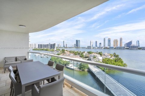 Condo in Aventura, Florida, 3 bedrooms  № 1968585 - photo 3