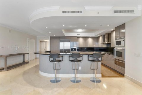 Condo in Aventura, Florida, 3 bedrooms  № 1968585 - photo 27