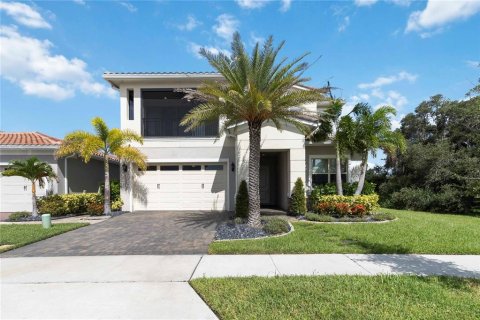 House in Orlando, Florida 5 bedrooms, 331.66 sq.m. № 1843003 - photo 3