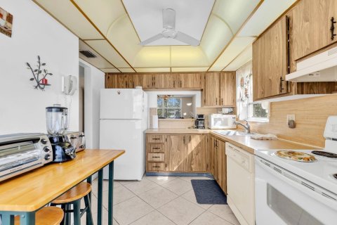 Copropriété à vendre à Margate, Floride: 2 chambres, 102.19 m2 № 2086527 - photo 16