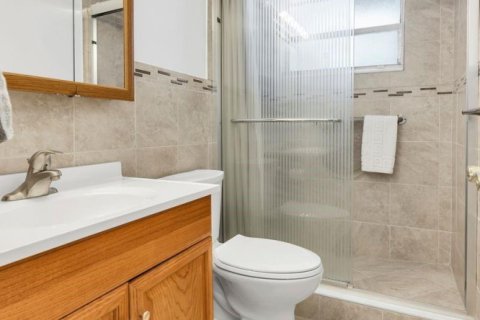 Купить кондоминиум в Маргит, Флорида 3 комнаты, 102.19м2, № 2086527 - фото 8