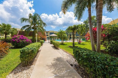 Copropriété à vendre à Margate, Floride: 2 chambres, 102.19 m2 № 2086527 - photo 1