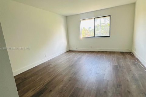 Condominio en venta en Weston, Florida, 2 dormitorios, 113.34 m2 № 1942228 - foto 11