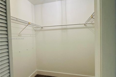 Condominio en venta en Weston, Florida, 2 dormitorios, 113.34 m2 № 1942228 - foto 9