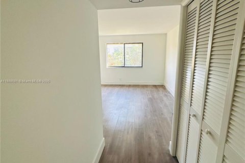 Condominio en venta en Weston, Florida, 2 dormitorios, 113.34 m2 № 1942228 - foto 12