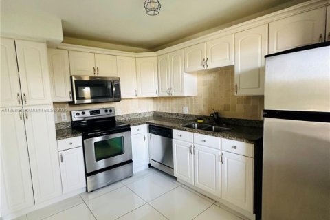 Condominio en venta en Weston, Florida, 2 dormitorios, 113.34 m2 № 1942228 - foto 17