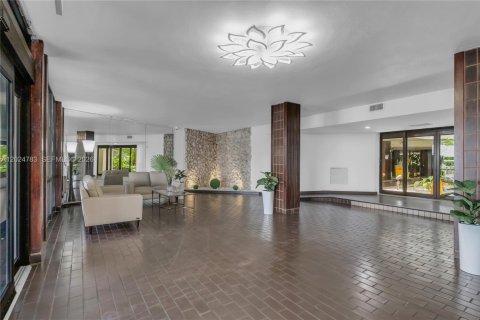 Condo in Miami, Florida, 3 bedrooms  № 2178207 - photo 25