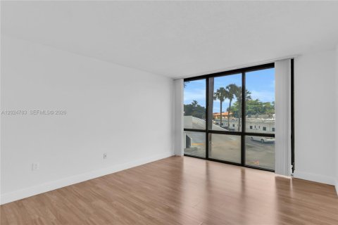 Condo in Miami, Florida, 3 bedrooms  № 2178207 - photo 18