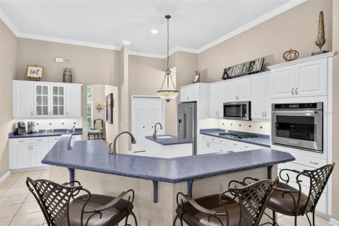 House in Gainesville, Florida 3 bedrooms, 306.48 sq.m. № 2413465 - photo 13