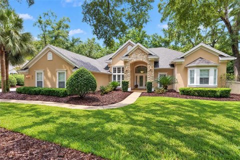 House in Gainesville, Florida 3 bedrooms, 306.48 sq.m. № 2413465 - photo 6