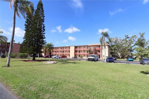 Copropriété à vendre à Bradenton, Floride: 2 chambres, 86.96 m2 № 1733352 - photo 1