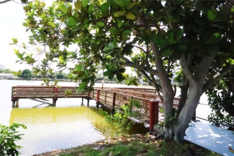 Copropriété à vendre à Bradenton, Floride: 2 chambres, 86.96 m2 № 1733352 - photo 16