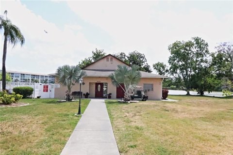 Copropriété à vendre à Bradenton, Floride: 2 chambres, 86.96 m2 № 1733352 - photo 14