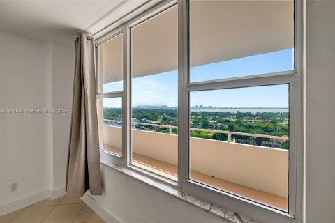 Condominio en venta en Miami Beach, Florida, 2 dormitorios, 162.58 m2 № 1234024 - foto 12