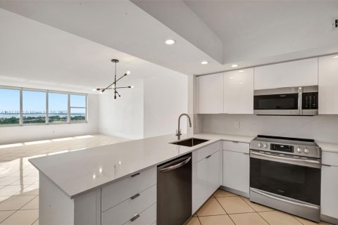 Condominio en venta en Miami Beach, Florida, 2 dormitorios, 162.58 m2 № 1234024 - foto 8