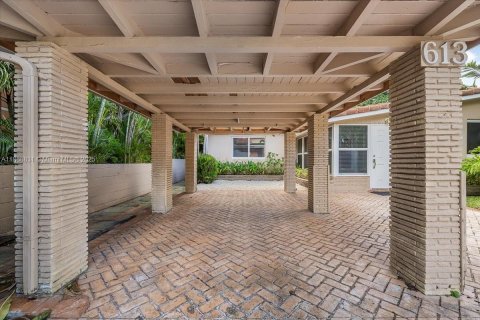 House in Fort Lauderdale, Florida 3 bedrooms, 141.21 sq.m. № 1966752 - photo 4