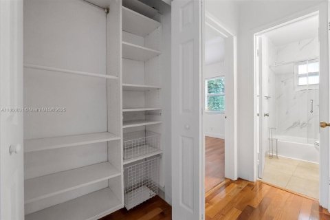 House in Fort Lauderdale, Florida 3 bedrooms, 141.21 sq.m. № 1966752 - photo 29