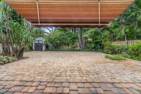 House in Fort Lauderdale, Florida 3 bedrooms, 141.21 sq.m. № 1966752 - photo 7