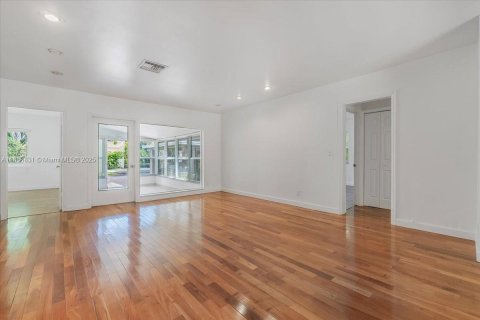 House in Fort Lauderdale, Florida 3 bedrooms, 141.21 sq.m. № 1966752 - photo 17