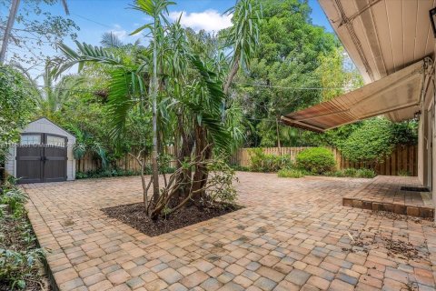 House in Fort Lauderdale, Florida 3 bedrooms, 141.21 sq.m. № 1966752 - photo 6