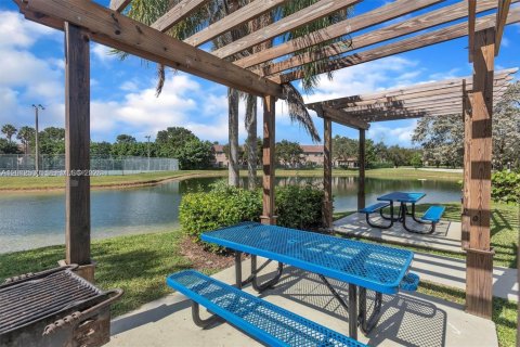Copropriété à louer à Sunrise, Floride: 2 chambres, 89.65 m2 № 2178866 - photo 19