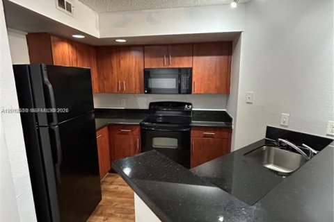 Copropriété à louer à Sunrise, Floride: 2 chambres, 89.65 m2 № 2178866 - photo 10
