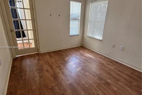 Copropriété à louer à Sunrise, Floride: 2 chambres, 89.65 m2 № 2178866 - photo 4