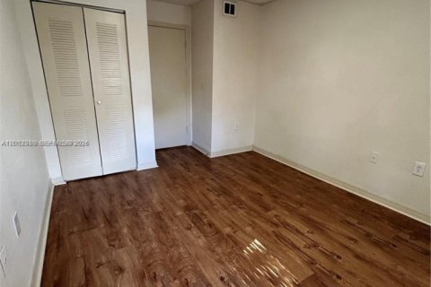 Copropriété à louer à Sunrise, Floride: 2 chambres, 89.65 m2 № 2178866 - photo 5