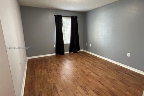 Copropriété à louer à Sunrise, Floride: 2 chambres, 89.65 m2 № 2178866 - photo 7