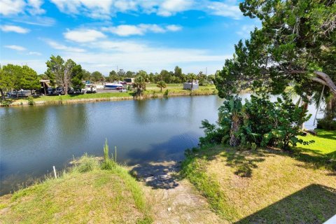Villa ou maison à vendre à Hernando Beach, Floride: 3 chambres, 149.85 m2 № 1909914 - photo 6