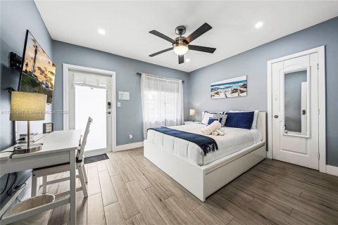 Propiedad comercial en venta en Fort Lauderdale, Florida, 180.04 m2 № 1965077 - foto 15