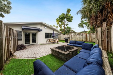 Propiedad comercial en venta en Fort Lauderdale, Florida, 180.04 m2 № 1965077 - foto 19