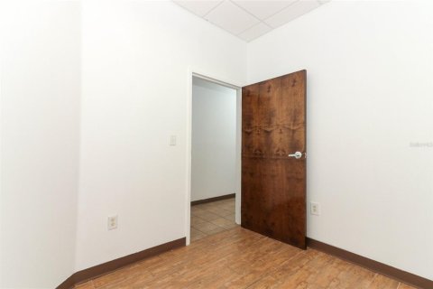 Propiedad comercial en alquiler en Orlando, Florida, 185.8 m2 № 1673484 - foto 27