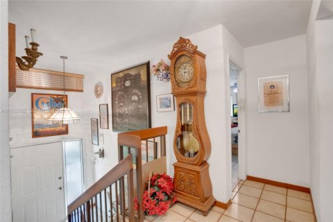 Купить виллу или дом в Катлер-Бей, Флорида 3 спальни, 252.51м2, № 1991316 - фото 15