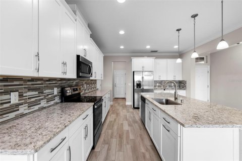 Adosado en venta en Bradenton, Florida, 3 dormitorios, 202.62 m2 № 1815410 - foto 9