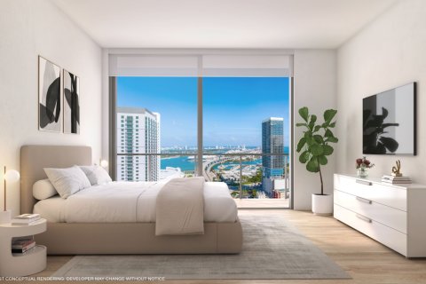 Studio in Miami, Florida in 600 MIami Worldcenter № 389948 - photo 1