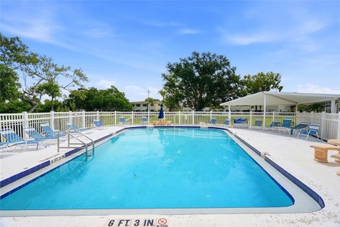 Condominio en venta en Saint Petersburg, Florida, 2 dormitorios, 94.3 m2 № 2229623 - foto 2