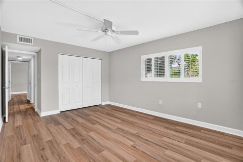 Condominio en venta en Saint Petersburg, Florida, 2 dormitorios, 94.3 m2 № 2229623 - foto 13