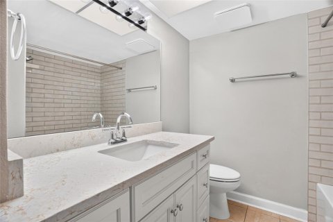Condominio en venta en Saint Petersburg, Florida, 2 dormitorios, 94.3 m2 № 2229623 - foto 7