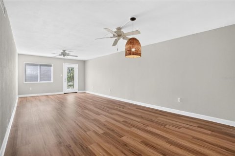 Condominio en venta en Saint Petersburg, Florida, 2 dormitorios, 94.3 m2 № 2229623 - foto 15