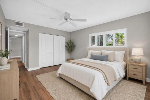 Condominio en venta en Saint Petersburg, Florida, 2 dormitorios, 94.3 m2 № 2229623 - foto 12