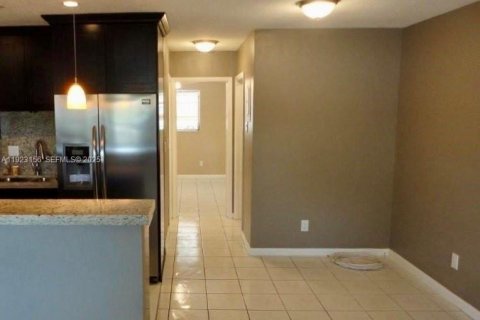 Condo in Fort Lauderdale, Florida, 1 bedroom  № 1976831 - photo 3