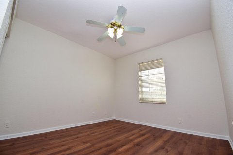 House in Coral Springs, Florida 4 bedrooms, 233.37 sq.m. № 2249757 - photo 27