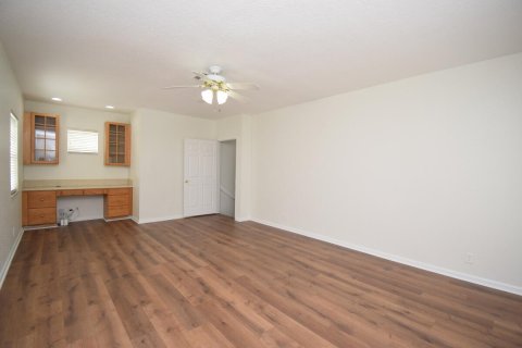 House in Coral Springs, Florida 4 bedrooms, 233.37 sq.m. № 2249757 - photo 8