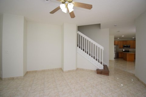 House in Coral Springs, Florida 4 bedrooms, 233.37 sq.m. № 2249757 - photo 20