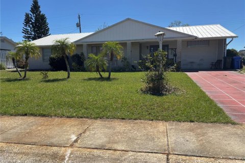 Villa ou maison à vendre à Sun City Center, Floride: 3 chambres, 124.86 m2 № 1723962 - photo 2